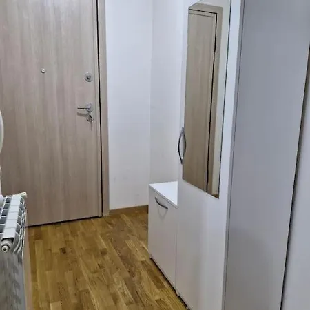 Sunflower Center With Free Garage * Skopje
